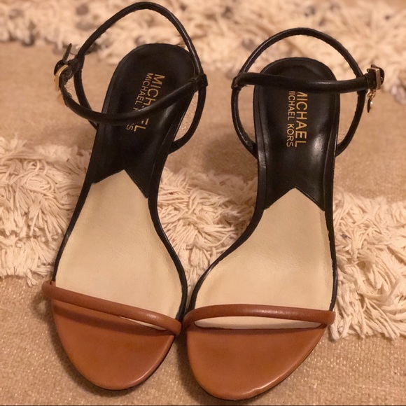 MICHAEL Michael Kors Shoes - Tan & Black Michael Kors heels